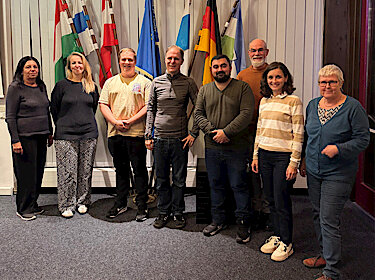 Gruppenfoto der Mitglieder des Bürgerbeteiligungsrates im Rathaus