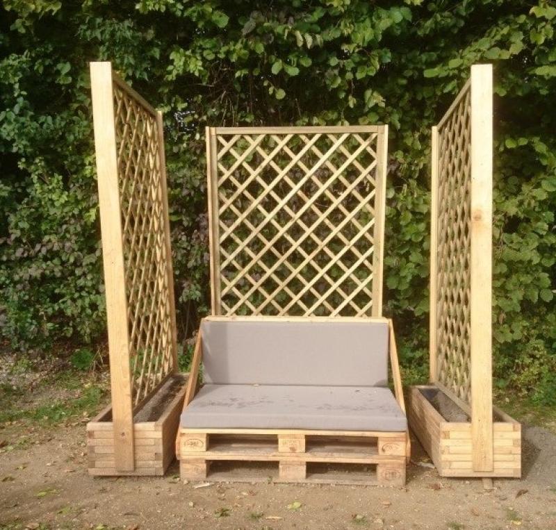 Palettensitz mit Spalieren