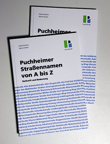 Ansicht des Buchs Puchheimer Straßennamen von A bis Z