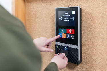 Stempeln am Zeiterfassungsterminal der Stadt Puchheim Stempeln am Zeiterfassungsterminal der Stadt Puchheim