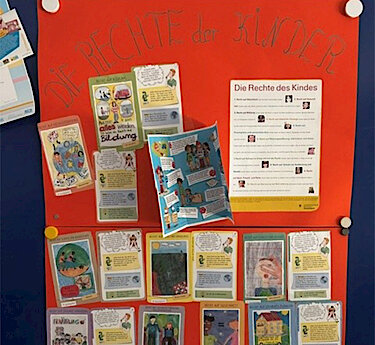 Buntes Plakat mit den Rechten der Kinder Buntes Plakat mit den Rechten der Kinder